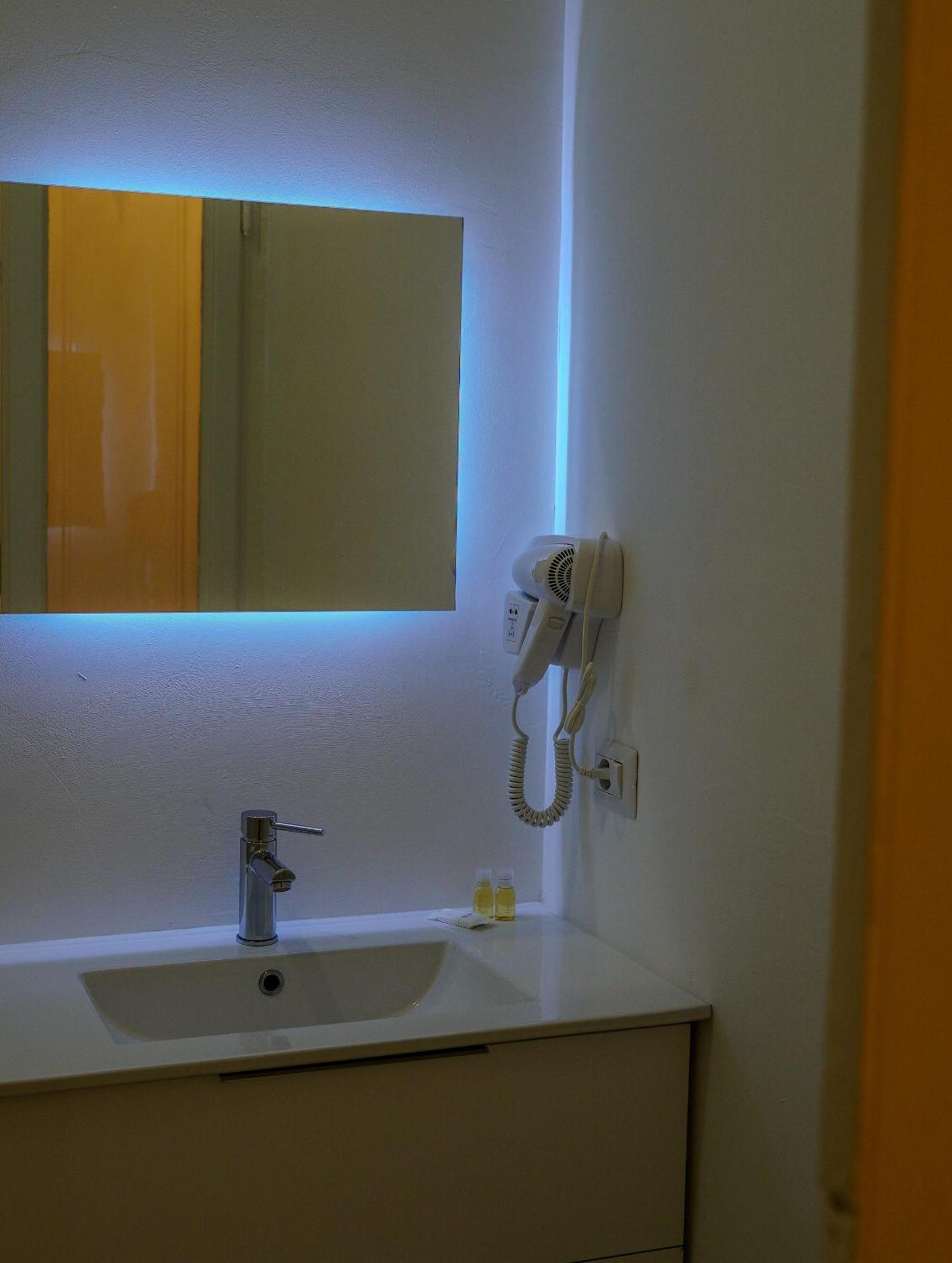 Feel - Mille Suites แบร์กาโม ภายนอก รูปภาพ