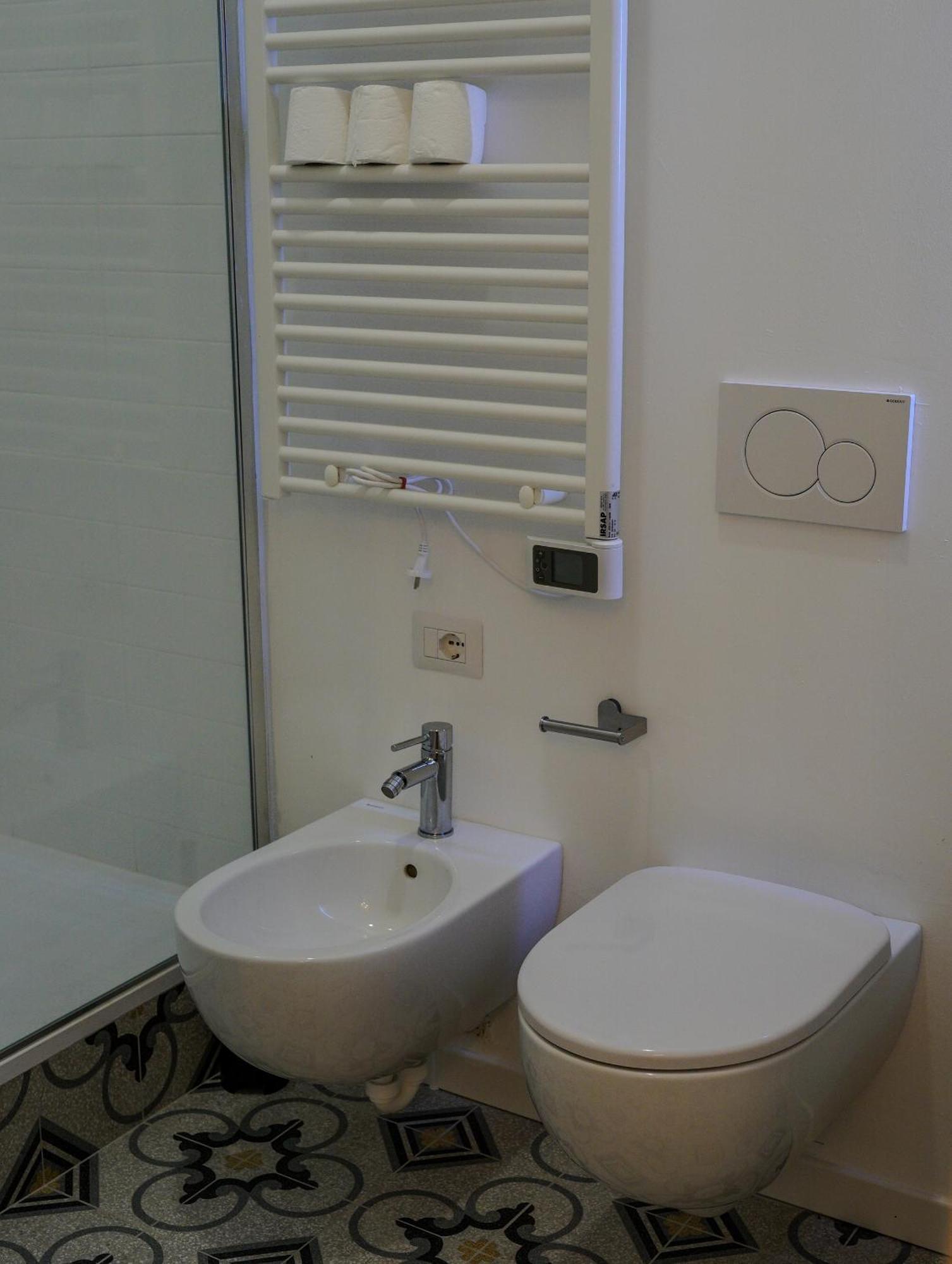 Feel - Mille Suites แบร์กาโม ภายนอก รูปภาพ